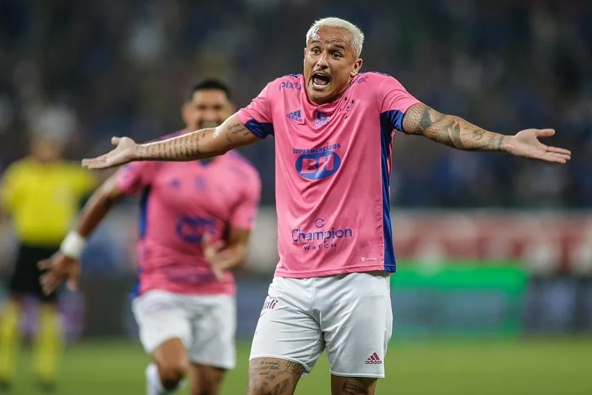Na Série B de 2022 Edu marcou 11 gols e deu 4 assistências em 33 partidas
