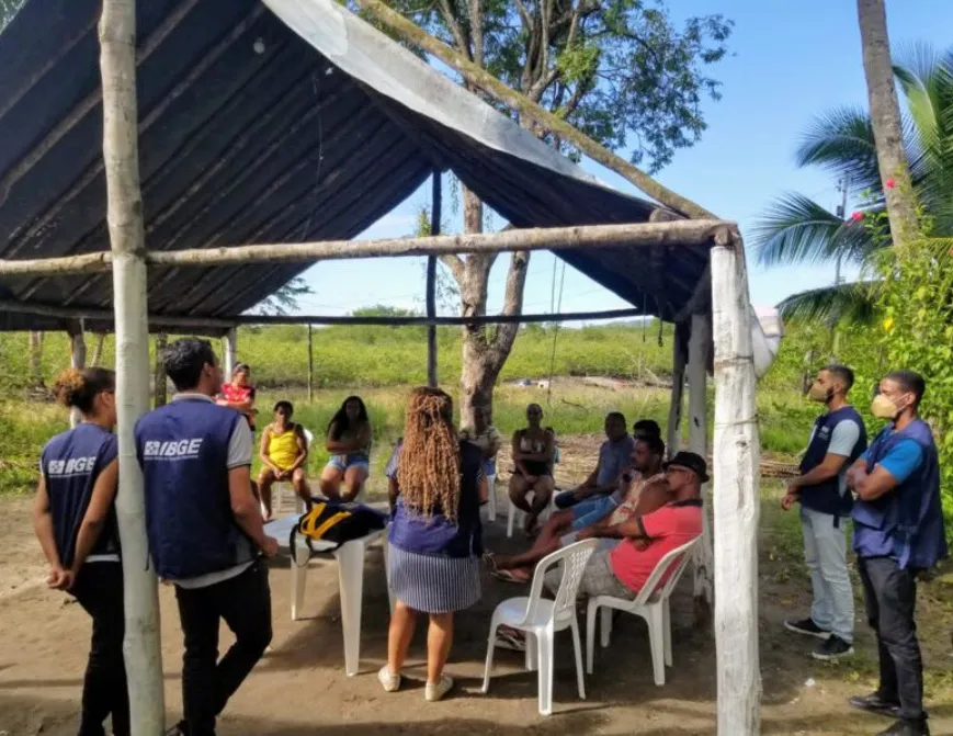 Reunião em localidade quilombola no recôncavo da Bahia