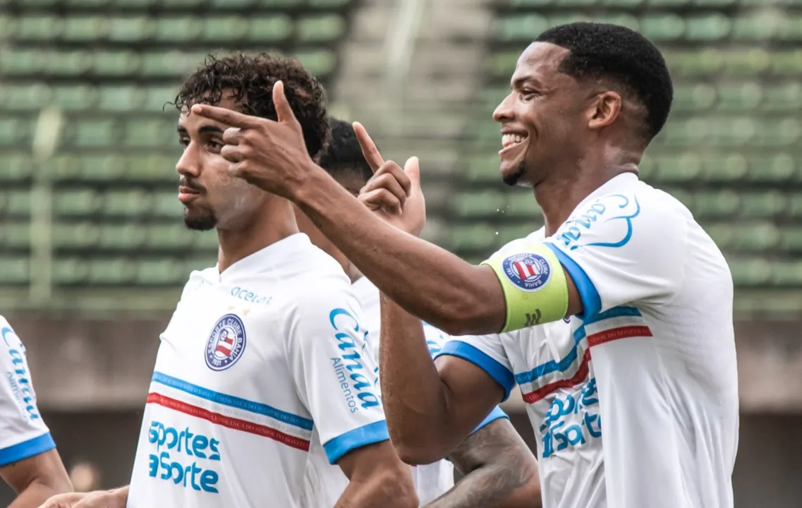 Marcello comemora gol do Bahia contra o Falcon