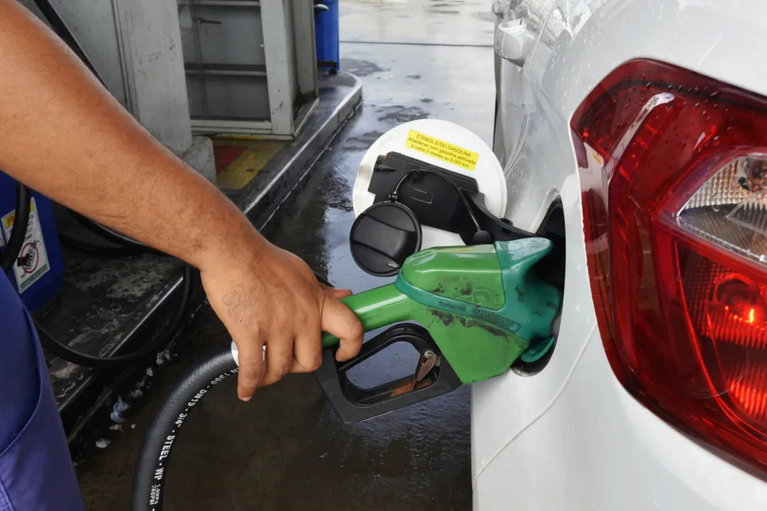 Gasolina na Bhaia tem sido comercializada, em média, por R$ 6,045