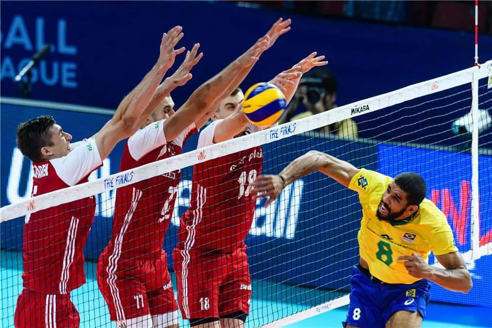 Brasil perdeu para a Polônia na primeira fase por 3 sets a 1