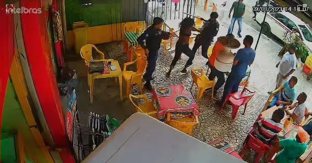 Imagem ilustrativa da imagem Briga de casal termina em confusão, agressão e prisão em Salvador