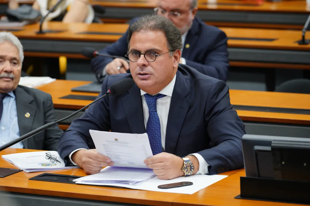 Deputado João Carlos Bacelar (PL-BA) votou a favor da reforma tributária