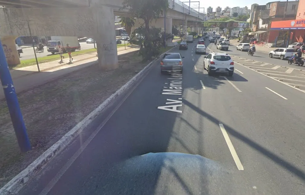 Avenida onde o corpo foi encontrado, em Salvador