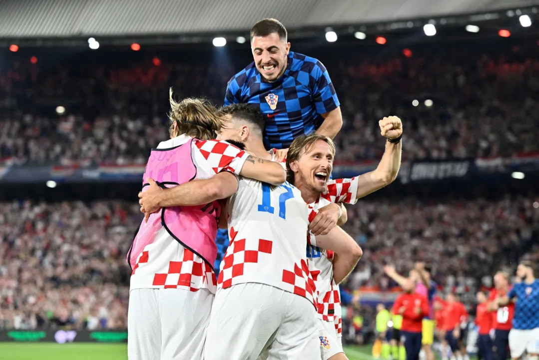 Croácia garante classificação contra Holanda