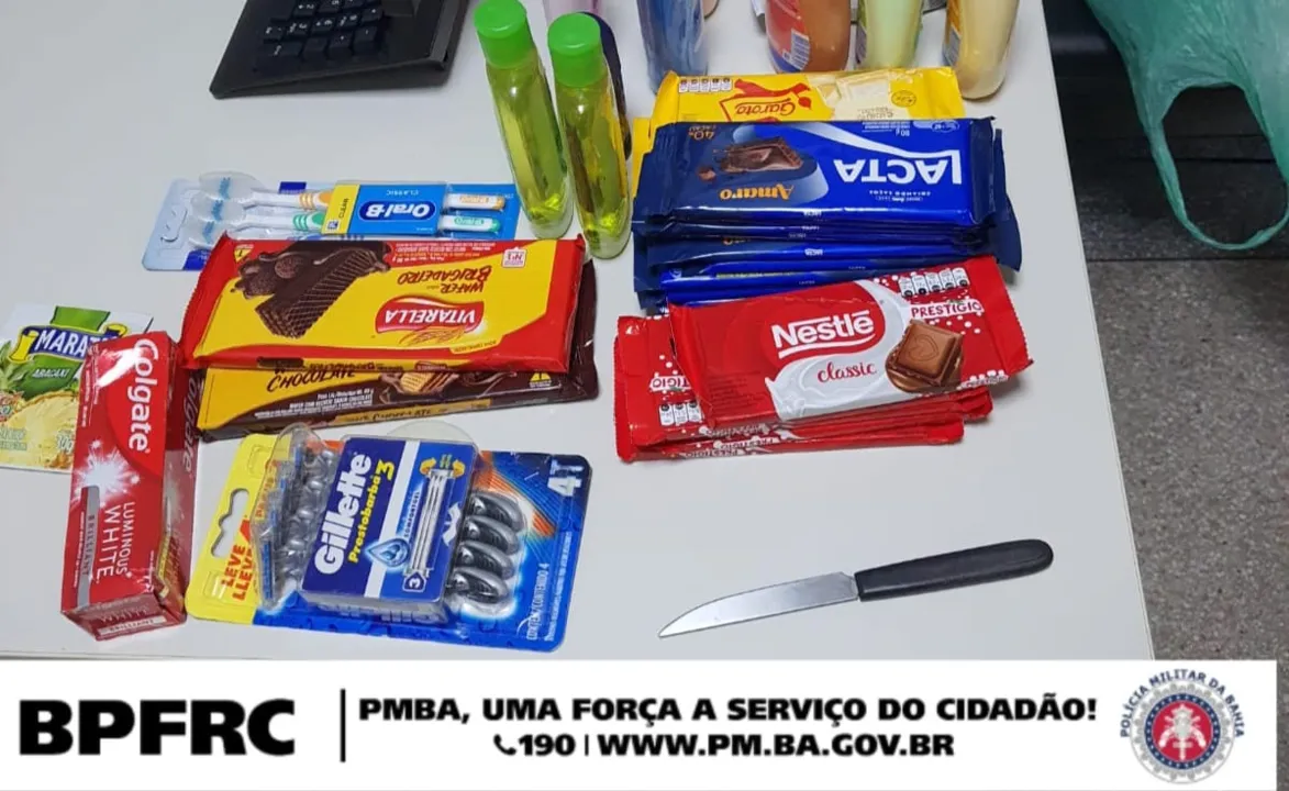 Os dois detidos estavam com grande quantidade de chocolate furtado