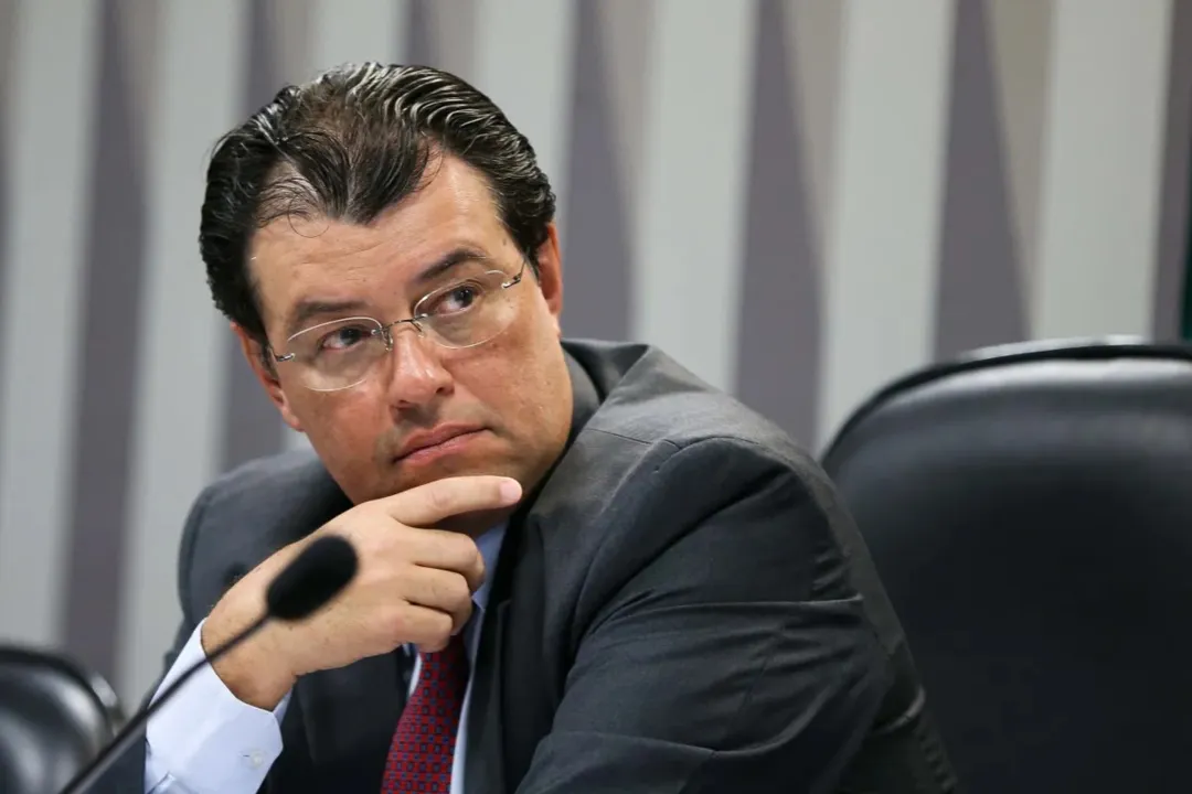 Eduardo Braga venceu disputa com Otto Alencar e Davi Alcolumbre pela relatoria do projeto no Senado