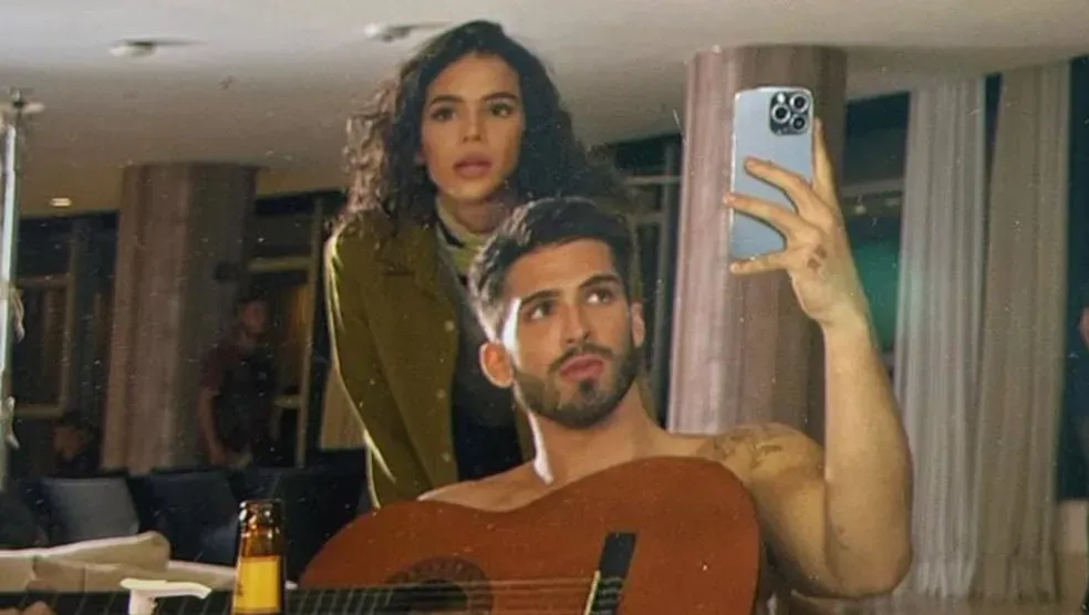 Imagem ilustrativa da imagem Em meio a rumores de affair, João Guilherme posta com Bruna Marquezine