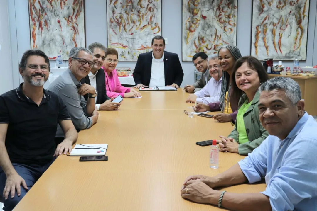 Reunião contou com a presença de párlamentares dos três partidos qwue integram a federação