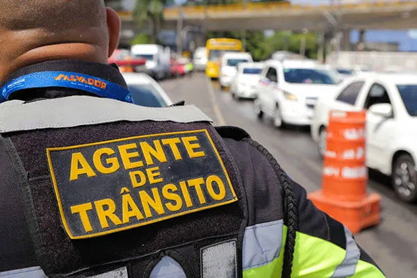 Carreata vai bloquear progressivamente o tráfego de veículos a partir das 16h, na Barra