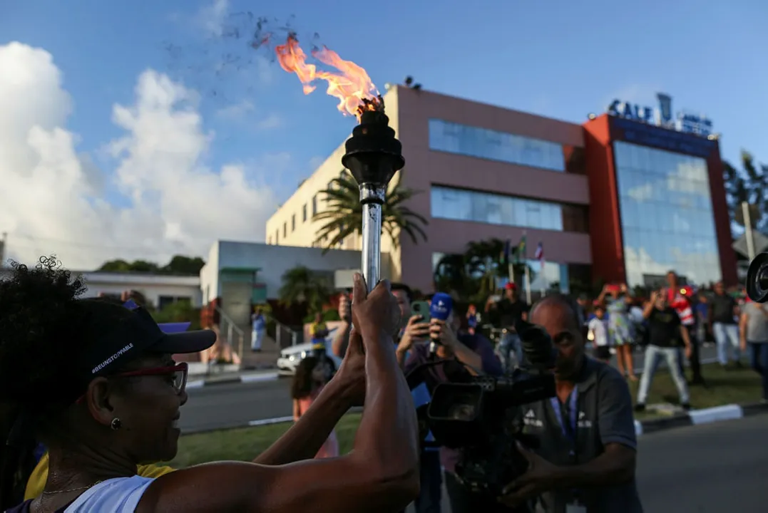 Lauro de Freitas recebeu, pela primeira vez em 200 anos, o fogo simbólico
