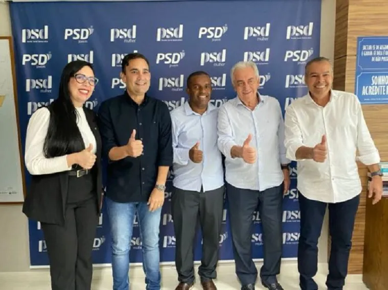 Secretário de Educação local, Gustavo Carmo, esteve em evento com presença do senador Otto Alencar (PSD)