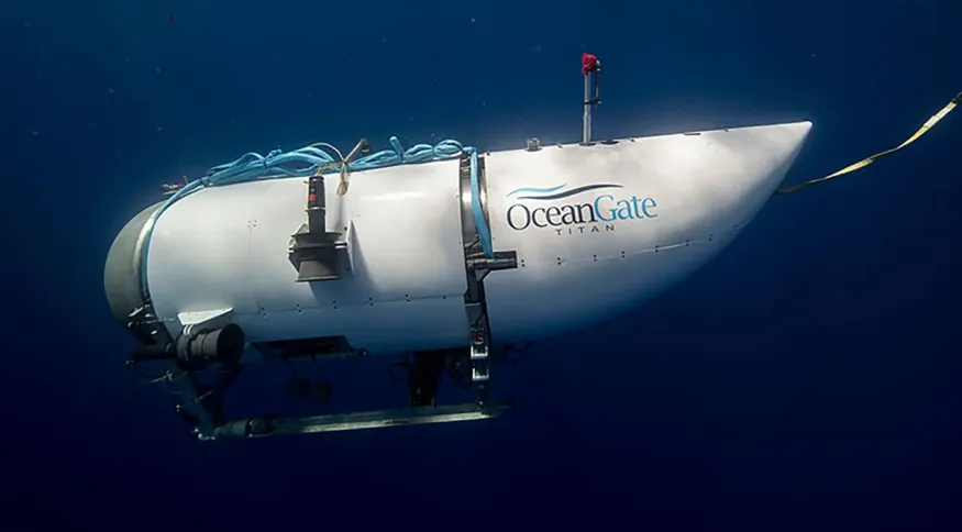 Submarino com cinco pessoas a bordo está desaparecido