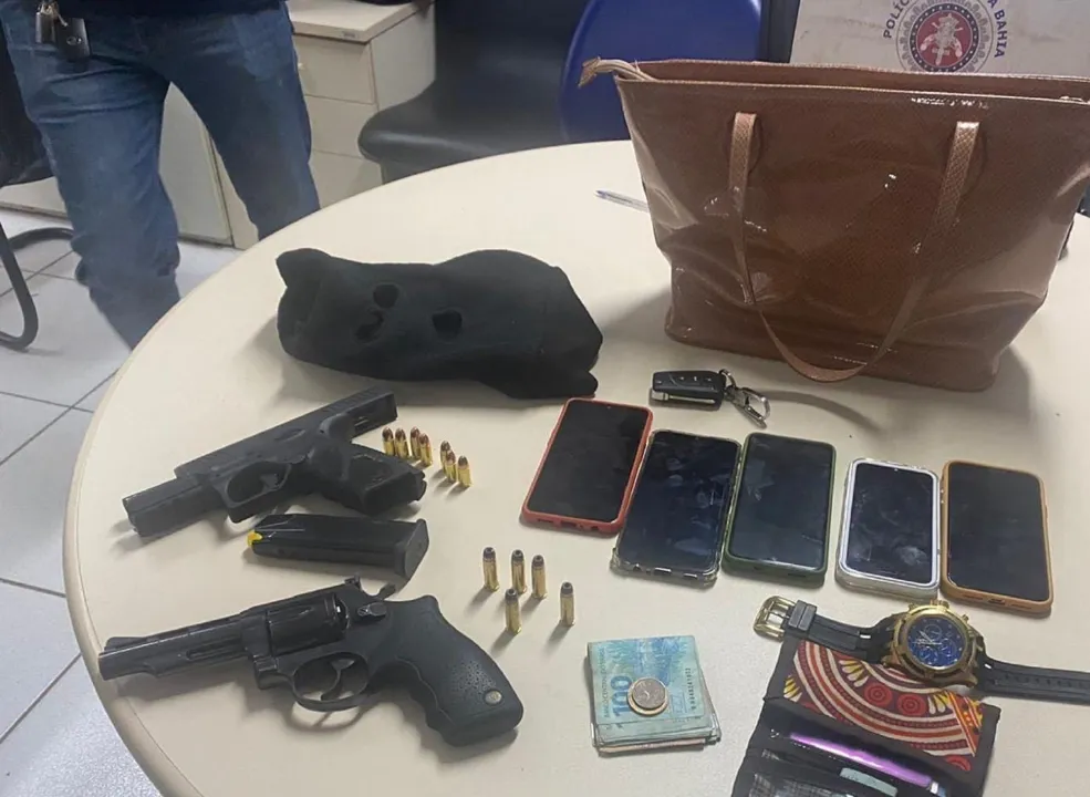 A ocorrência foi registrada na Central de Flagrantes de Feira de Santana