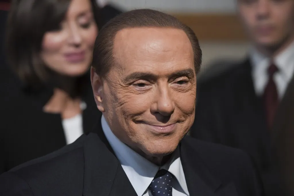 Berlusconi foi responsável pela contratação de diversos craques brasileiros para o Milan