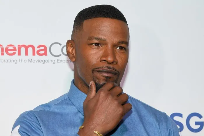 Imagem ilustrativa da imagem Jamie Foxx sobre internação em estado grave: "Fui ao inferno e voltei"