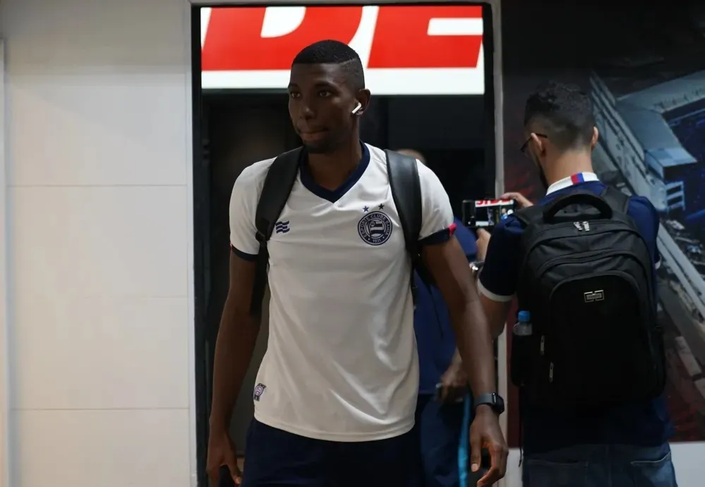 Kanu é o capitão do Bahia