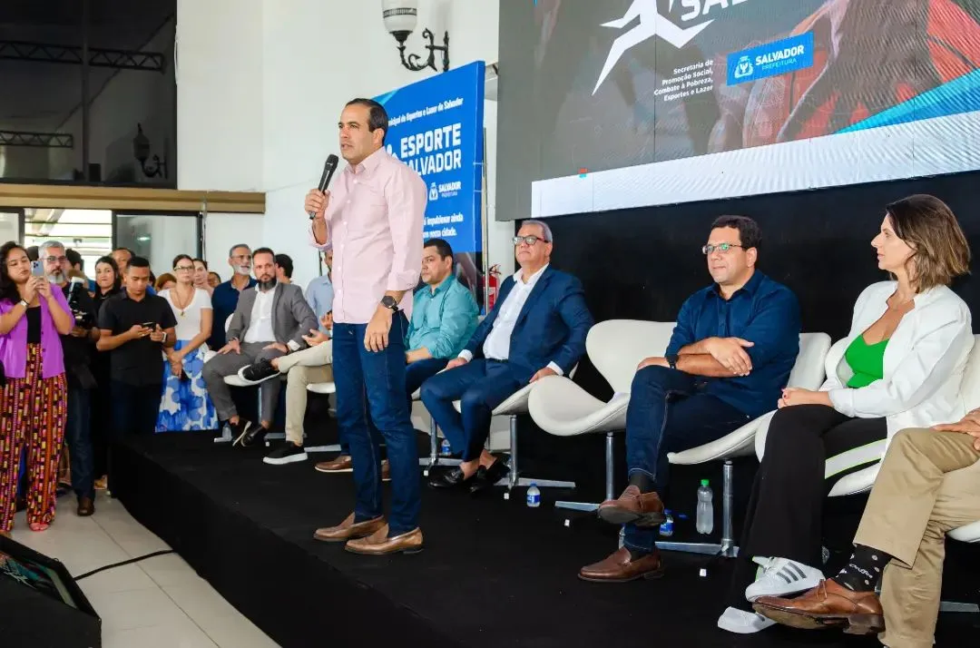 Prefeito Bruno Reis (União Brasil) no evento de lançamento da lei municipal