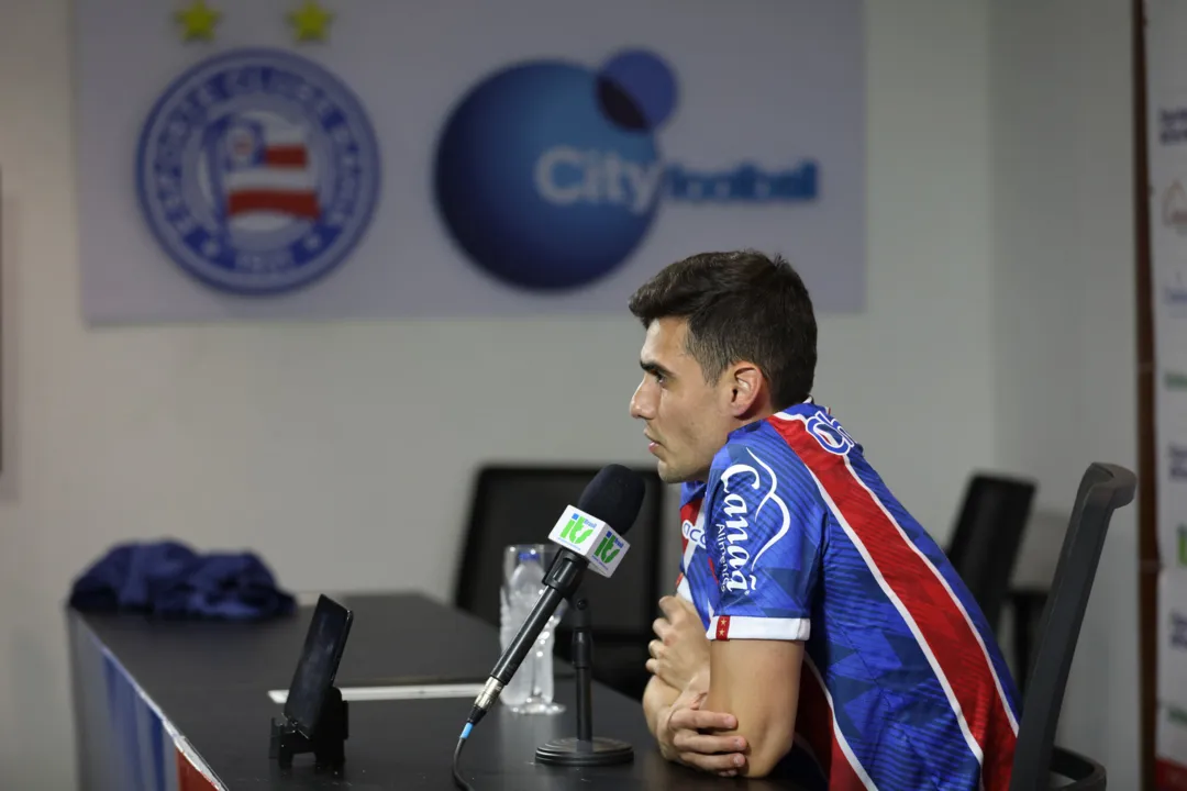 Léo Cittadini em apresentação, na Arena Fonte Nova