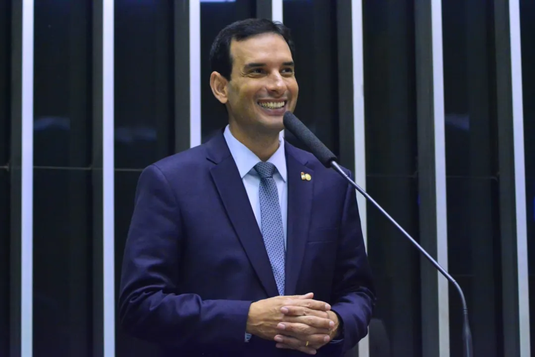 Leo Prates foi eleito com 143 mil votos para a Câmara dos Deputados
