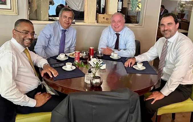 Marcio Marinho (Republicanos), Félix Mendonça Júnior (PDT), Paulo Azi (União Brasil) e Adolfo Viana (PSDB) fazem parte do mesmo grupo político em Salvador