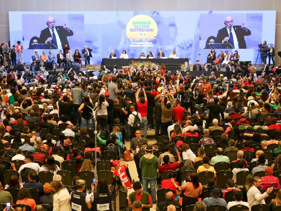 Lula discursou na 17ª Conferência Nacional de Saúde