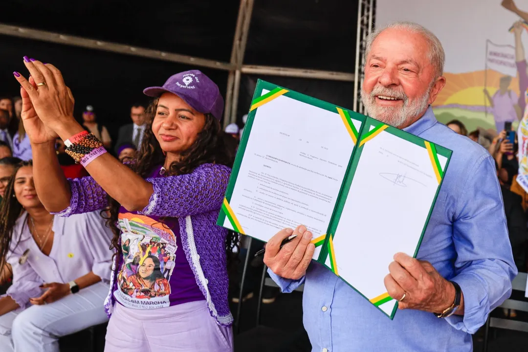 Segundo Lula, os sete primeiros meses de seu mandato foram dedicados à retomada e ao fortalecimento de políticas públicas “destruídas nos últimos anos”