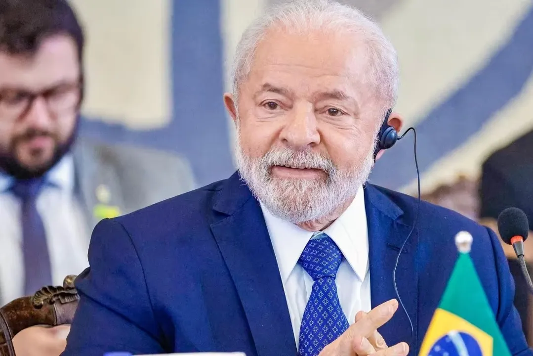 O presidente Lula afirmou neste sábado, 10, ver com “preocupação” a possibilidade de extradição de Julian Assange