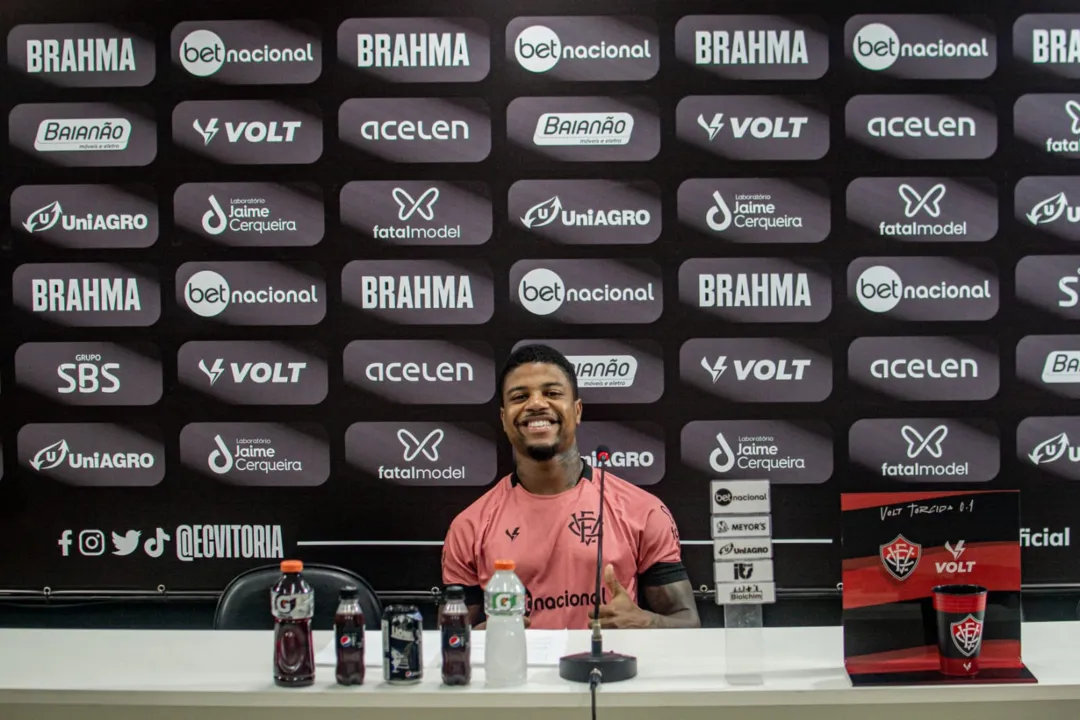 O lateral-esquerdo Marcelo foi titular nos nove jogos do Vitória na Série B