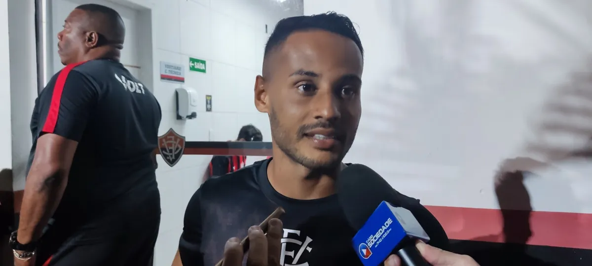 Mateus Gonçalves ganhou a titularidade no ataque Rubro-Negro desde sua chegada ao Vitória