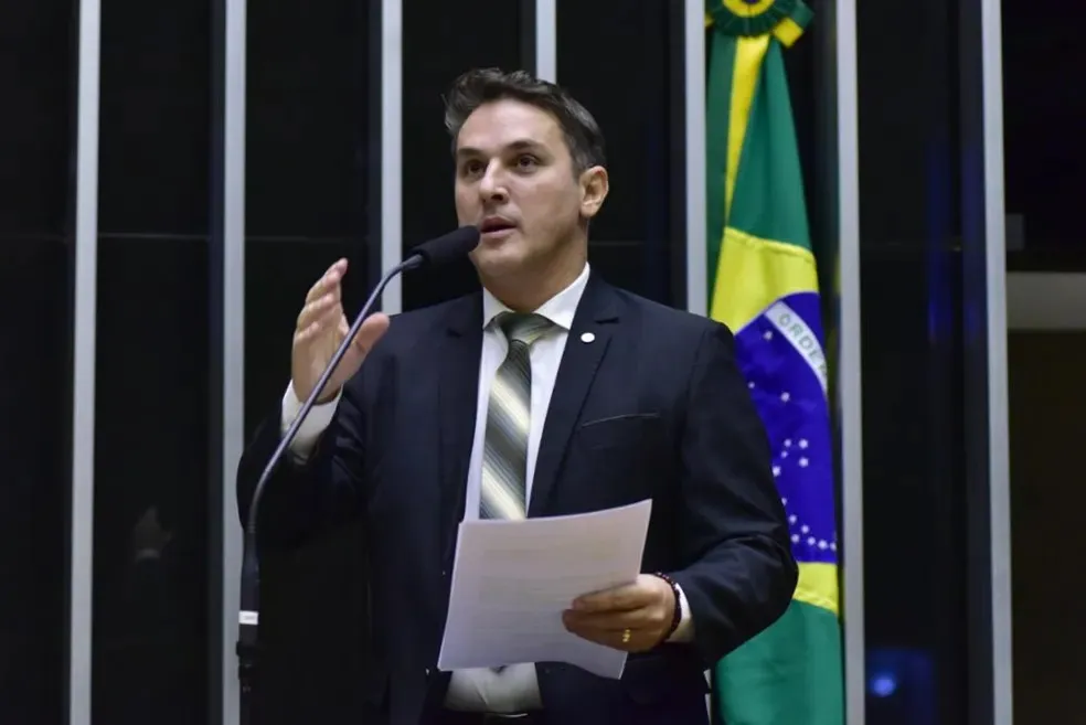 Ministro do Supremo Tribunal Federal (STF), Alexandre de Moraes, determinou o arquivamento da investigação contra o deputado federal Tenente Coronel Zucco (Republicanos-RS) sobre sobre a suposta participação nos Atos Golpistas do dia 8 de janeiro