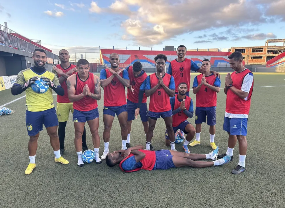 Manaus treinou neste domingo no estádio do Bahia de Feira