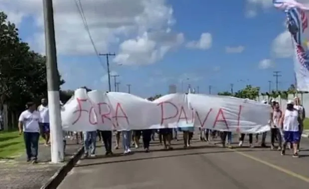 Treinador português foi o maior alvo dos protestos dos tricolores