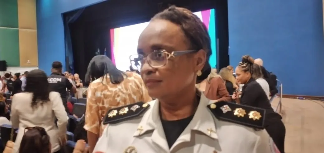 Tenente-coronel Denice Santiago, durante evento de lançamento do Selo Lilás