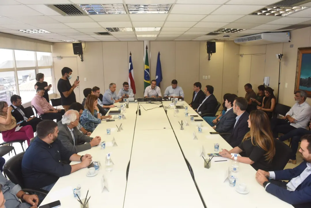 Prefeito Bruno Reis em reunião com representantes da Fortinet