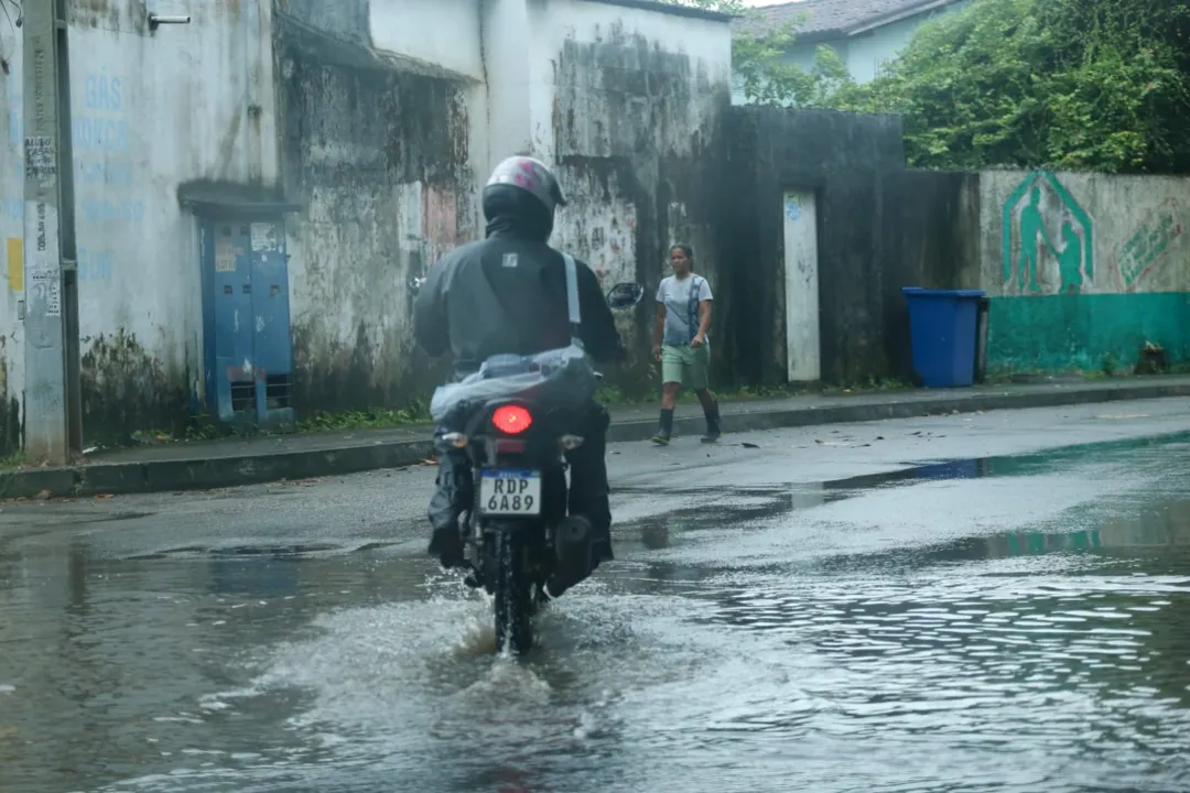 Capital baiana tem sofrido com chuvas nas últimas semanas