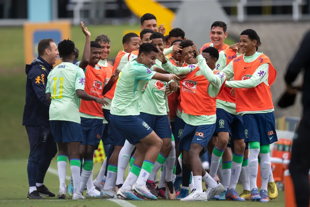 Seleção sub-15 desembarca em Salvador nesta segunda-feira