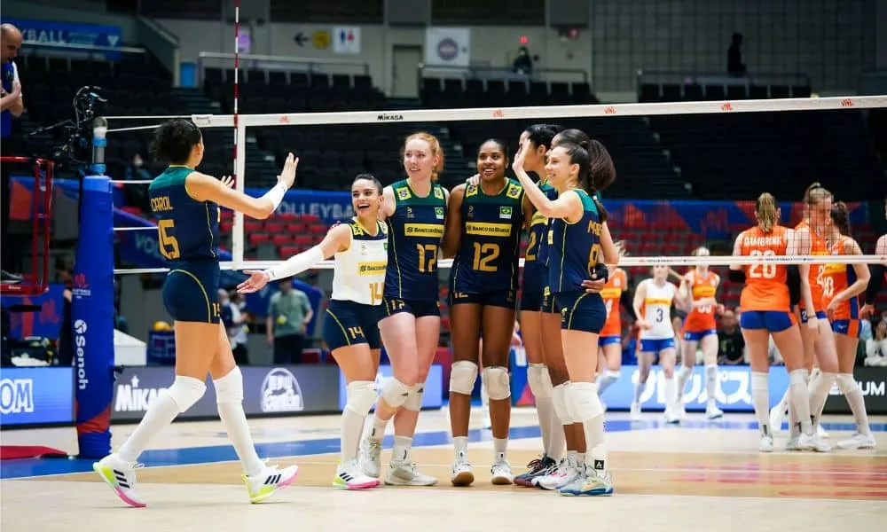 Brasil faz boa campanha na primeira semana da VNL