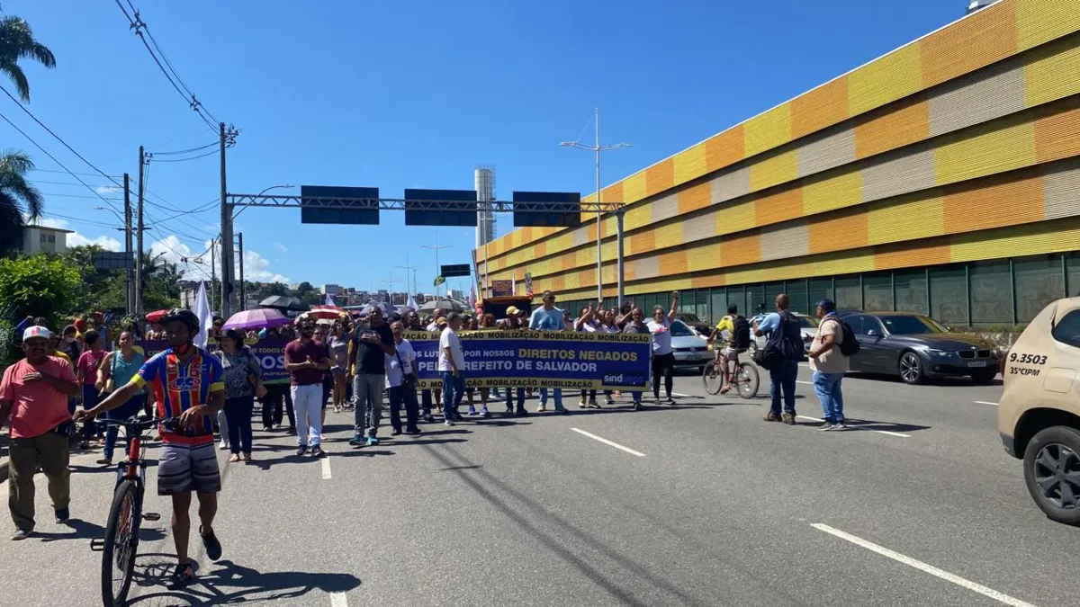 Servidores municipais pedem reajuste