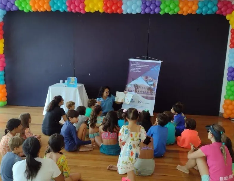 A criançada também terá acesso ao stand de venda de livros e artigos do Museu do Mar.