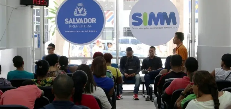 No caso das vagas que exigem experiência, o tempo de serviço deve ser comprovado em carteira de trabalho