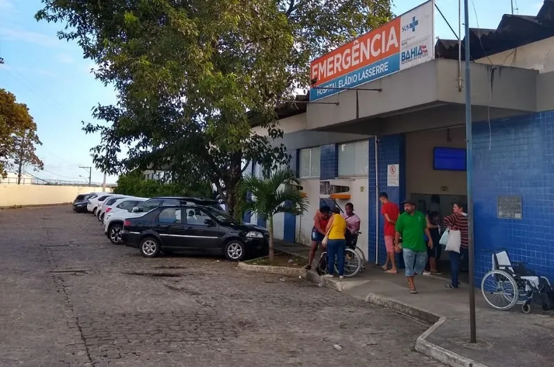 Suspeito baleado foi socorrido para o Hospital Eládio Lasserre