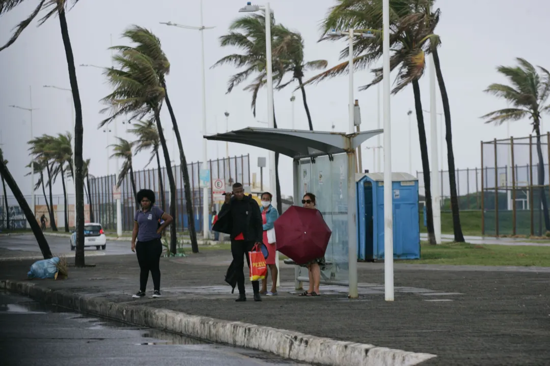 Na quarta, a mínima chegou a 21,5°C e surpreendeu com a sensação de inverno mais intenso