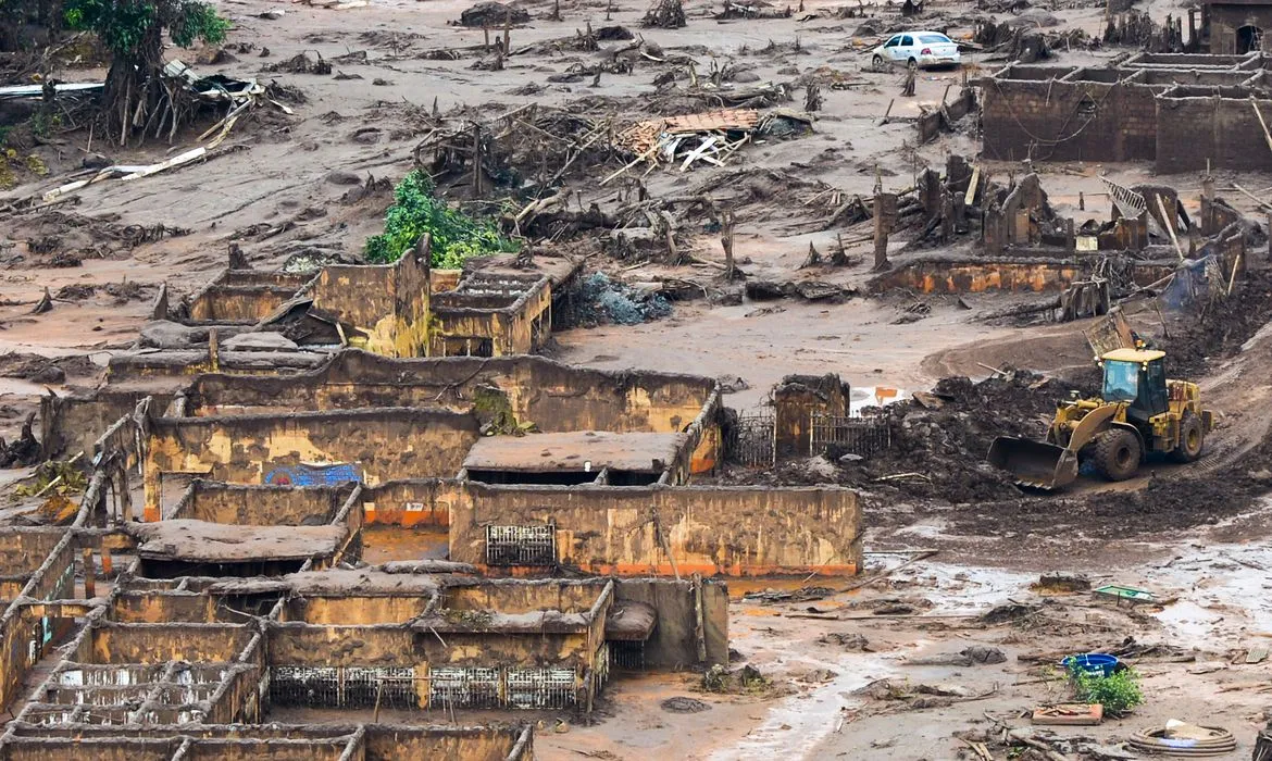 Maior tragédia ambiental do Brasil aconteceu em Mariana