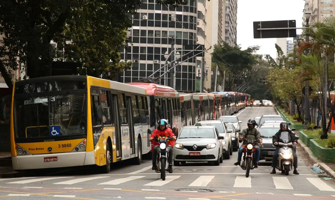 74 cidades adotam passe livre no país