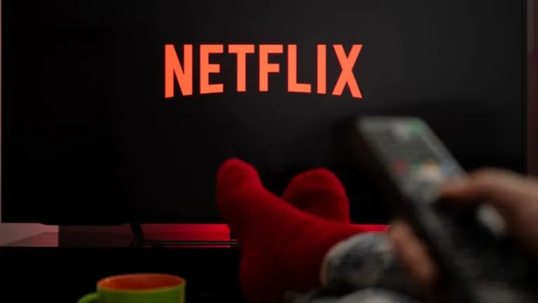 Netflix é um serviço de streaming com filmes e séries