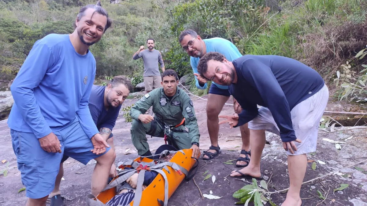 Imagem ilustrativa da imagem Turista é resgatado após cair durante escalada em Lençóis