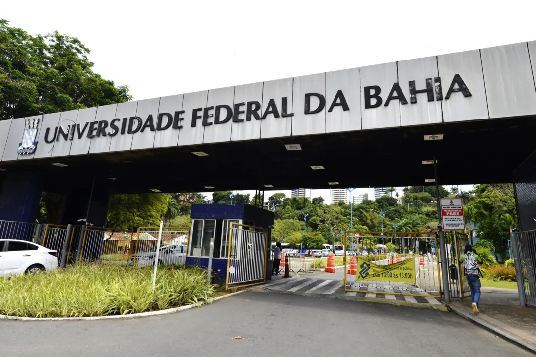 Mais de 50 mil estudantes, técnicos e professores integram a comunidade acadêmica da universidade baiana