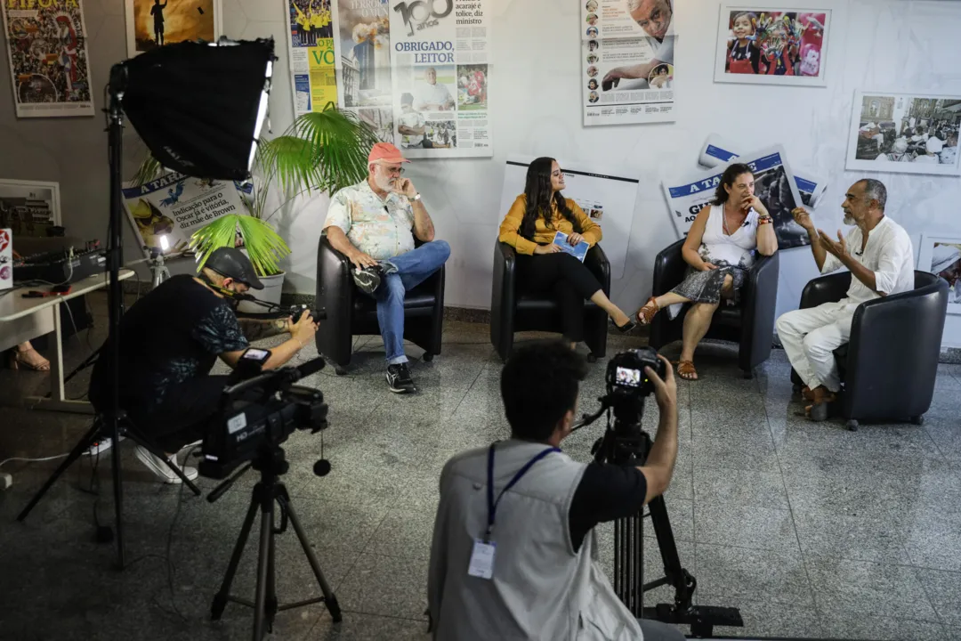 Participam o historiador Milton Moura, a Diretora do Ipac, Luciana Mandelli, e o maestro da Orquestra Afrosinfônica, Ubiratan Marques