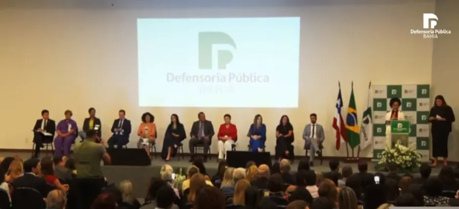 Defensores e defensoras públicos participaram da IV turma desta quinta